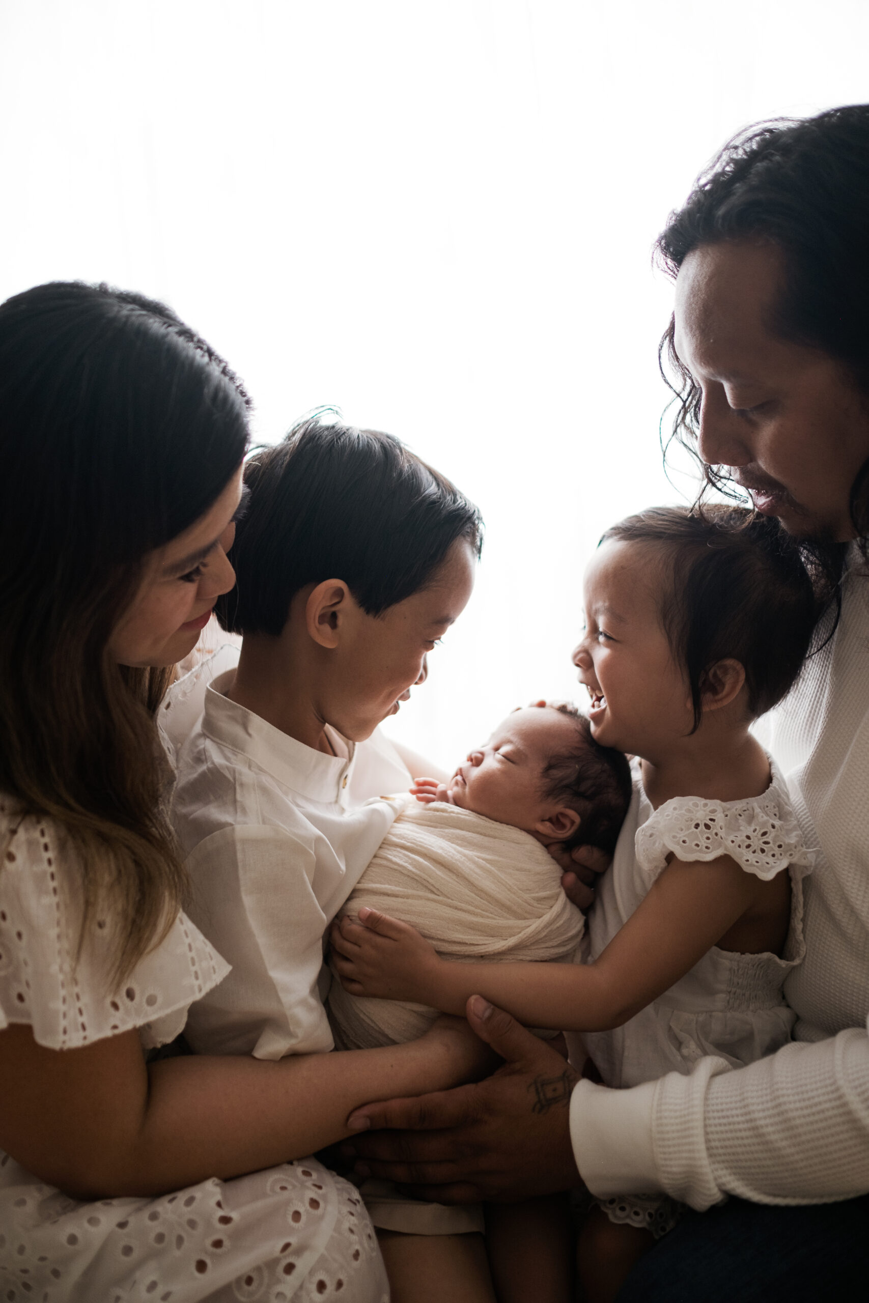 Family photo in a newborn session in Calgary