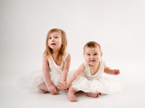Calgary first birthday photoshoot, baby and her big sister
